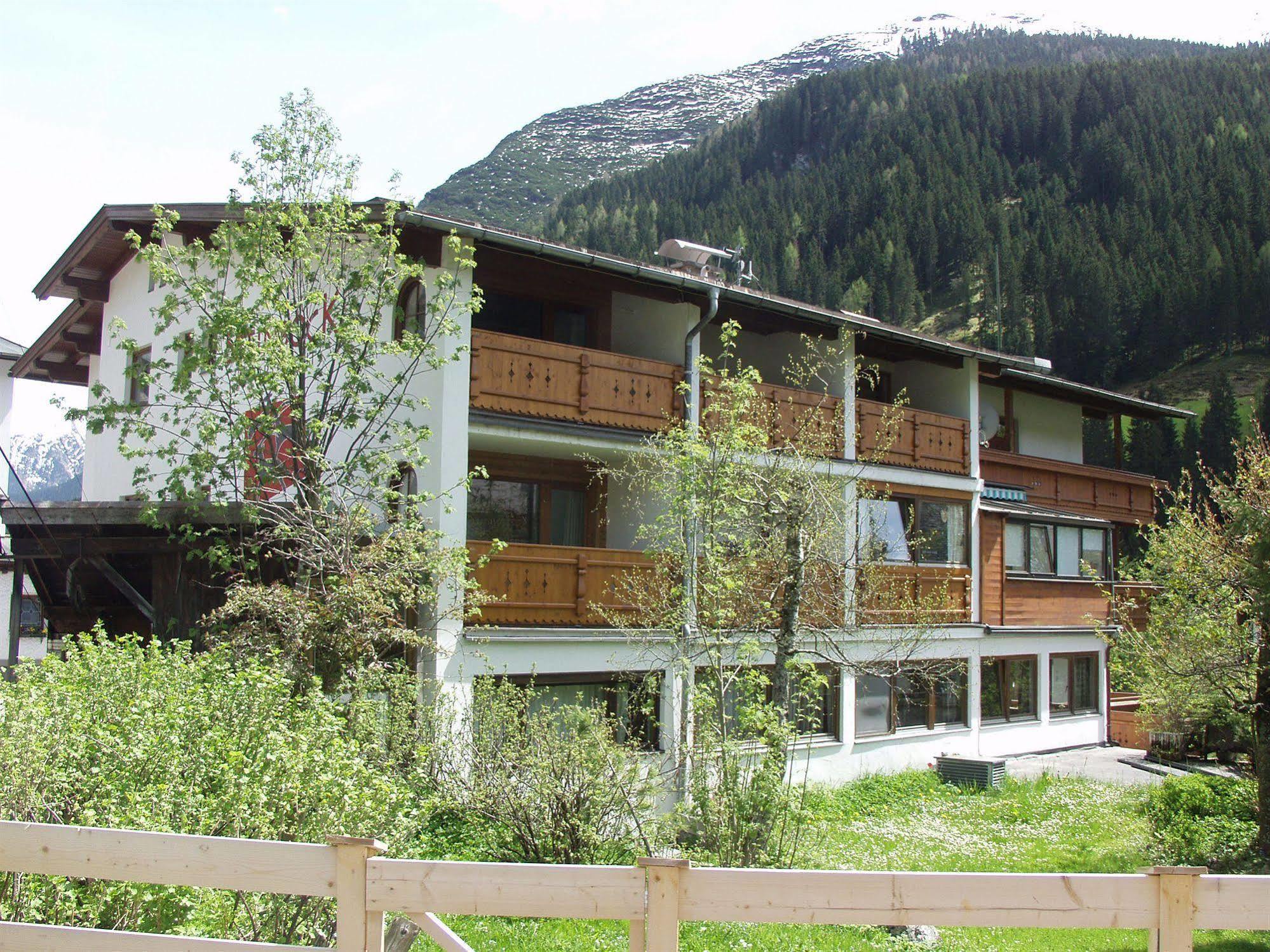 Appartements Steinbock - Ski-In & Ski-Out Tux Exterior photo